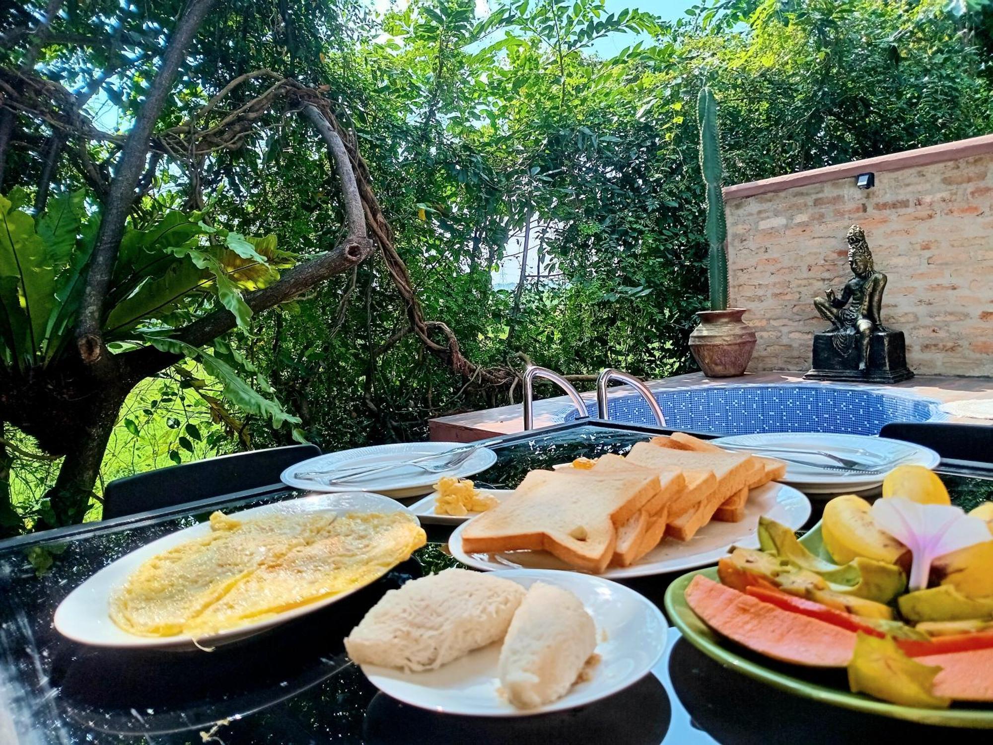 Airport Villa Kamatha -Foreign Booking Only Katunayaka Ngoại thất bức ảnh