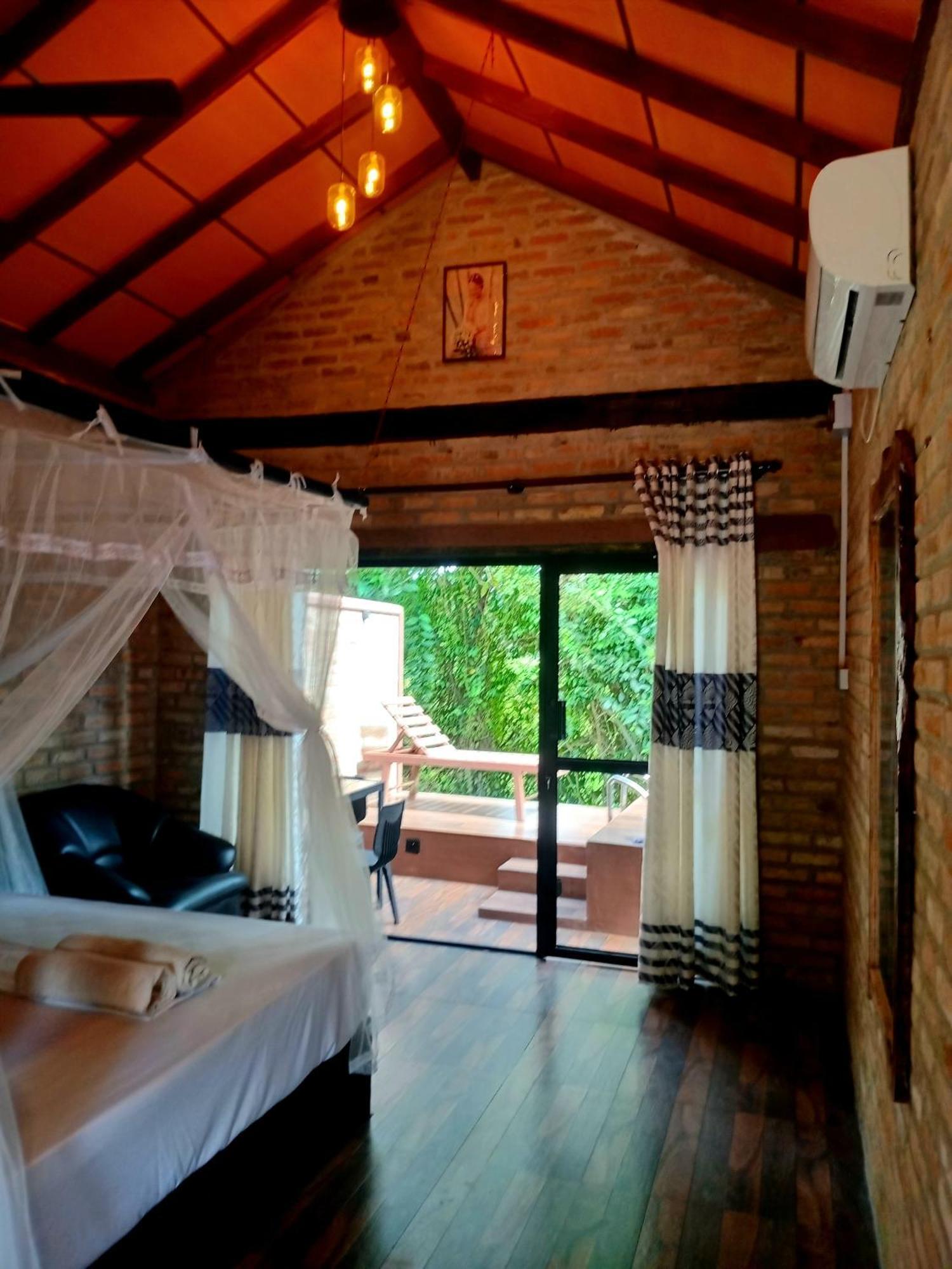 Airport Villa Kamatha -Foreign Booking Only Katunayaka Ngoại thất bức ảnh